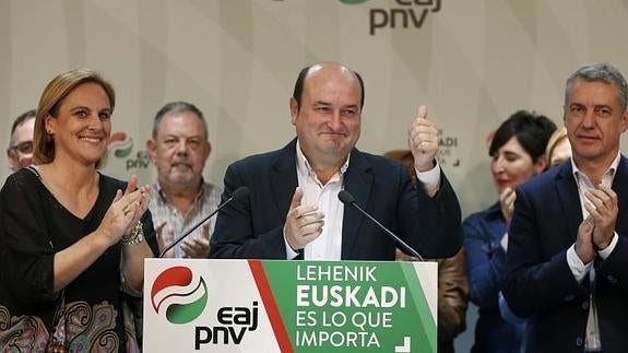 Ortuzar dice que los 6 escaños del PNV darán «mucho juego político»