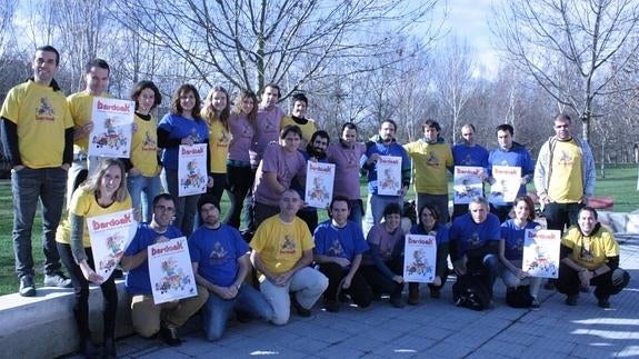 Taldeak bost lagunekoak izan behar dira gutxienez.