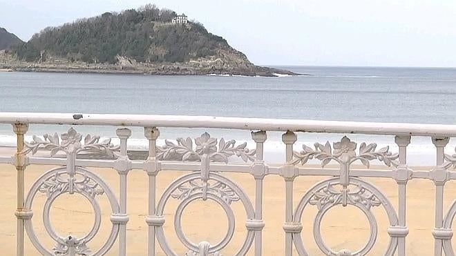 ¿Dónde está la barandilla invertida del paseo de La Concha?