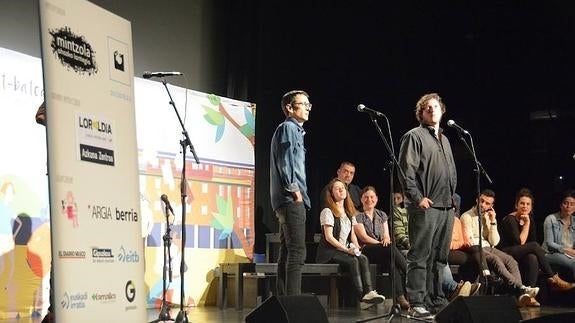 Bilboko saioko argazkia.