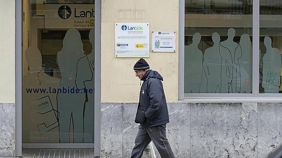 Oficina de Lanbide en el barrio donostiarra de Gros