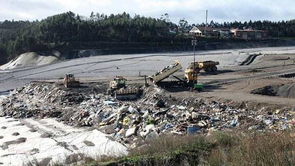 El vertedero cántabro de Meruelo recibirá 128.000 toneladas de residuos sólidos urbanos de Gipuzkoa. 