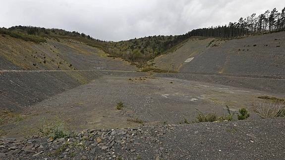 Terreno de Zubieta en la que se está prevista levantar la incineradora.