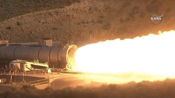 La NASA prueba con éxito el cohete que llevará a humanos a Marte