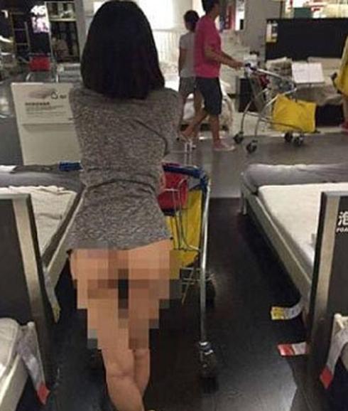 La foto de una china comprando semidesnuda en Ikea revoluciona las redes