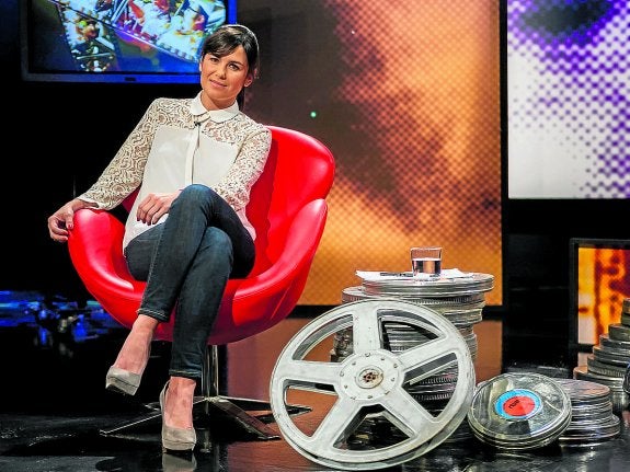 Elena S. Sánchez ve 10 películas cadasemana. 