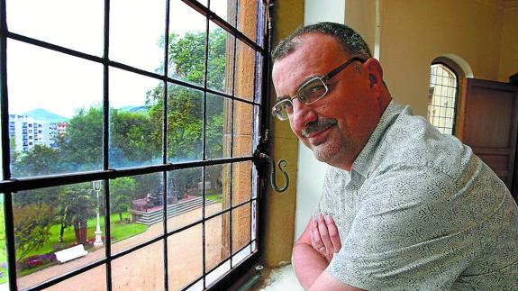 Josep Vicent Frechina ‘Caramella’ aldizkariaren zuzendaria da