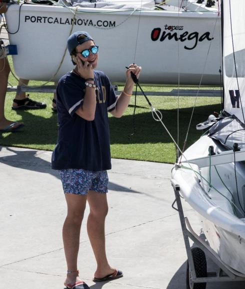 Felipe Juan Froilán, hijo de la Infanta Elena, este lunes en el Club Náutico Cala Nova donde ha iniciado unos cursos de vela 