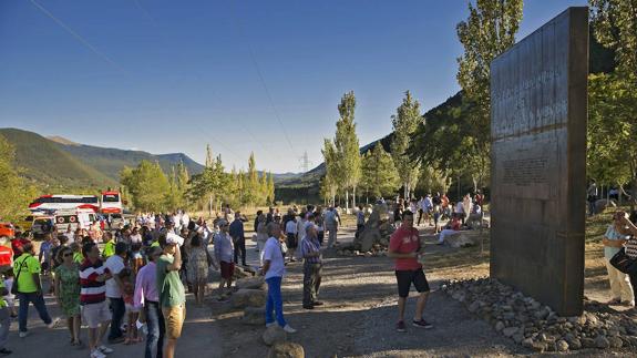 Inauguración del parque Memorial del Campin Las Nieves, en Biescas