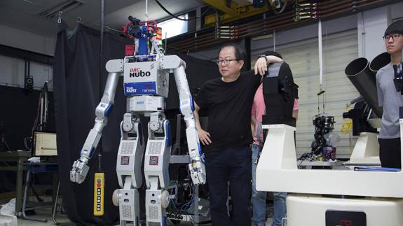 Hubo, el robot que salvará vidas humanas