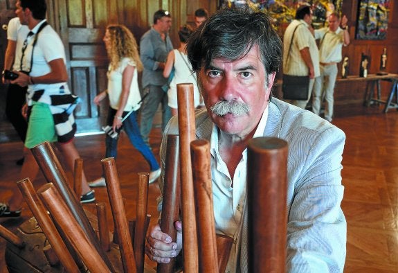 El psicólogo y escritor Javier Urra, en uno de los pasillos del palacio de Miramar de San Sebastián.