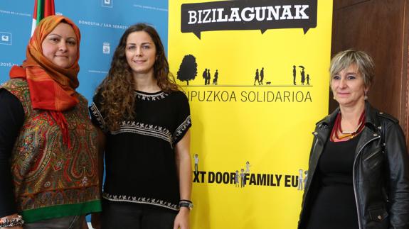 Presentación de la iniciativa Bizilagunak, en el Ayuntamiento de San Sebastián