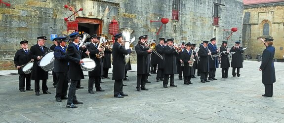 La Banda de Música en una de las interpretaciones de la diana 'Fiesta en el pueblo'.