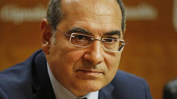 Darpón seguirá al frente de Salud, con una estrategia ya marcada hasta 2020