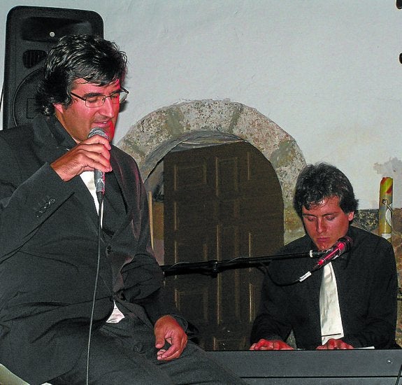 Iñaki Miguel y Mikel San José en una de sus actuaciones. 