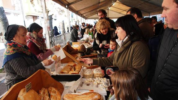 Elgoibar despide el año 2016 con la feria de Gabon Zahar