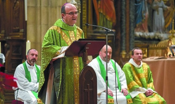 José Ignacio Munilla dedicó toda su homilía al caso de los abusos sexuales cometidos por el exvicario general.