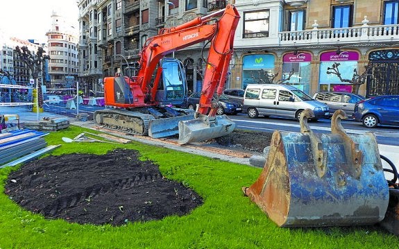 La maquinaria ya actúa en el paseo Colón. 