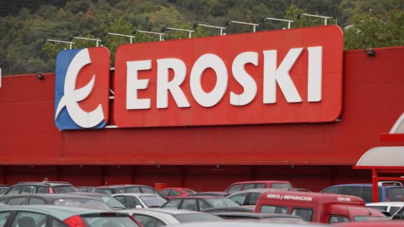 LAR España compra 22 locales comerciales operados por Eroski por 47,6 millones