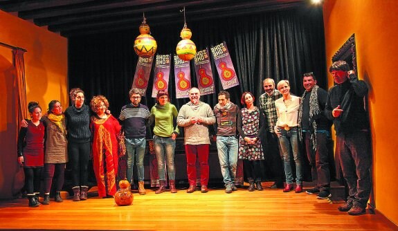 Este año han pasado 26 artistas de la palabra por el Festival de la oralidad 'Ahoz aho'. 