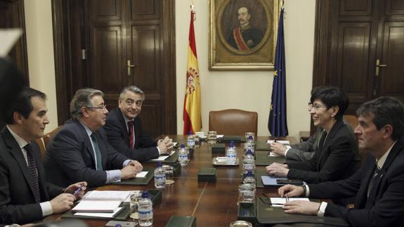 La reunión de los gobiernos central y vasco en Madrid, el pasado día 22.