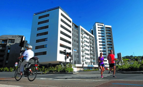 Una de las últimas promociones de viviendas protegidas adjudicadas en los últimos años en Donostia. 