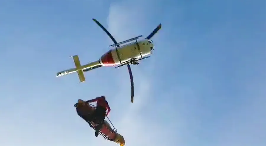 Evacuado en helicóptero un ciclista accidentado en Pasaia