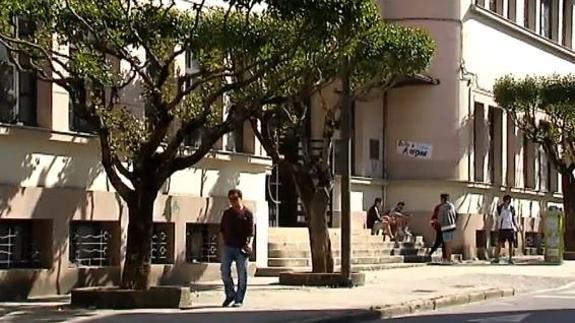 Orden de alejamiento a un menor de 14 años por maltrato y amenazas a su exnovia de 13