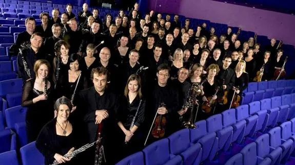 Miembros de la Orquesta Filarmónica de la BBC