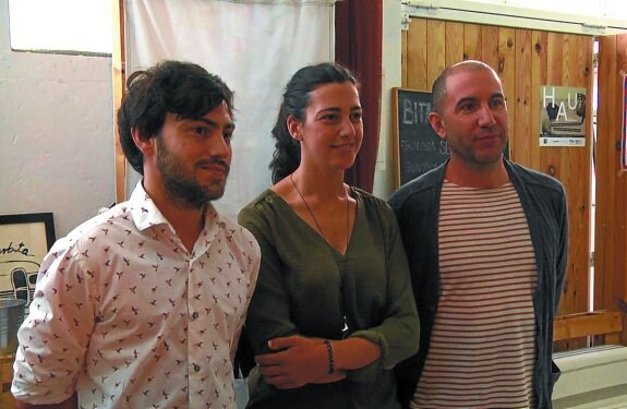 Iván Gómez, María Rubio y Pau Figueras, autores de los proyectos seleccionados.