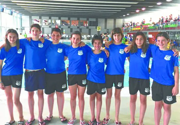Componentes del equipo alevín de natación del Ordizia KE. 