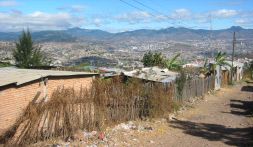 La recién constituida ONG Acoes Zarautz quiere colaborar con Honduras