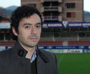 Alex Aranzabal es consejero de la S.D. Eibar. [FÉLIX MORQUECHO]