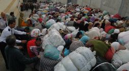 Unas de las llamativas fotos de la frontera ceutí, obra de Fidel Raso, expuesta en Torre Luzea.