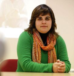 María Victoria Lucero es la neuropsicóloga que aborda en un taller estimular al paciente de Alzheimer. [USOZ]