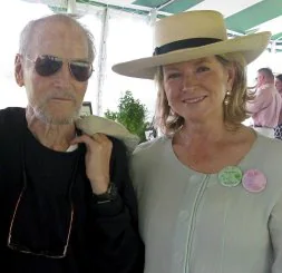 Newman en un acto benéfico con la presentadora Martha Stewart.