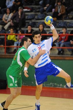 El Antequera paró bien los ataques eibartarras. /F. MORQUECHO