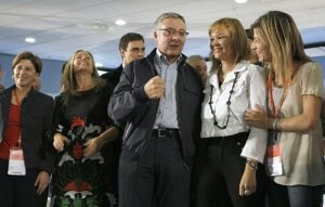 Elena Espinosa, Trinidad Jiménez, José Blanco, Leire Pajín y Bibiana Aido, ayer en Madrid. /EFE