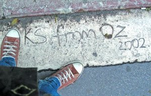 Una de las firmas australianas, ubicada en la calle Etxaide con la Avenida.