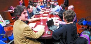 Pello Urizar preside la reunión de la ejecutiva nacional de su partido, celebrada ayer en Vitoria. ::
EFE