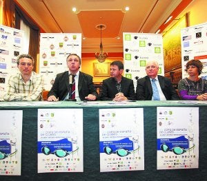 Campeonato. La presentación tuvo lugar el viernes en el Ayuntamiento de Irun. ::
F. DE LA HERA