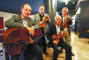 Los componentes de Cuarteto Tokio, durante la entrevista. ::
NAGORE IRAOLA