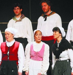 Kup taldea logró hace dos años la medalla de bronce en el Certamen Coral. ::
MIKEL