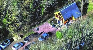 Vista aérea del albergue rural de la localidad francesa de Willencourt en el que fueron detenidos los cuatro presuntos miembros de ETA. ::                             EFE