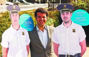 El candidato del PP Gómez Ugalde, en el acto de San Sebastián.