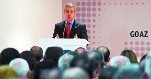 Línea estratégica. El presidente del PNV, Iñigo Urkullu, ayer en su conferencia del nuevo centro Goaz Museum, en Bilbao. ::
TELEPRESS