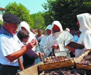 Se escenificará la llegada del mineral y el pago por parte de los frailes. ::
A.D.C.