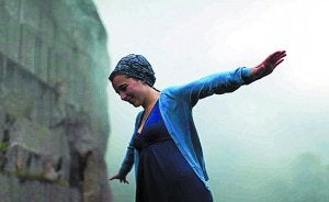 Amildegiaren ertzean. Miren Amuriza, 'Bertsolari' filmaren pasarte batean.