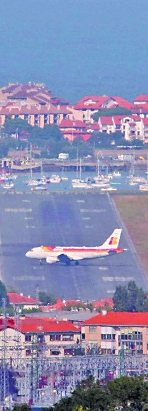 Afodesa reclama una nueva terminal para el aeropuerto de Hondarribia antes de 2016