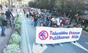 Manifestación en favor de la sanidad pública ayer en Tolosa
